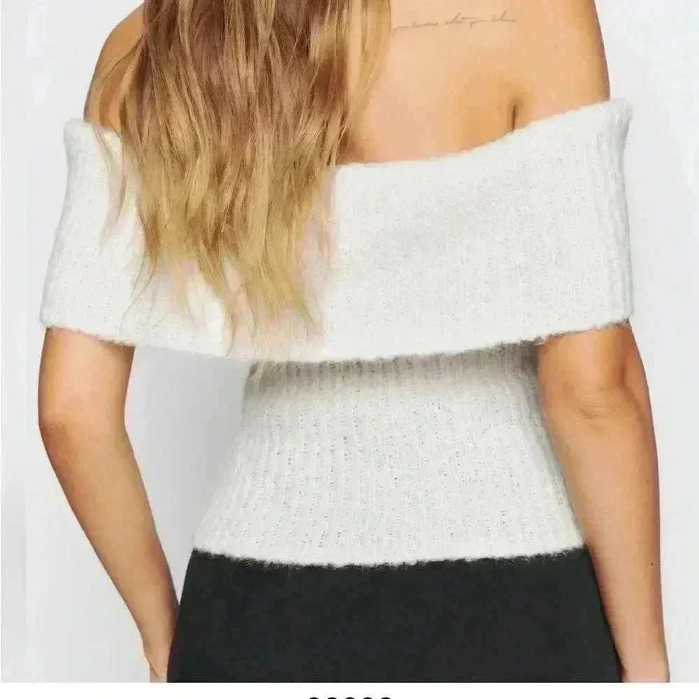 Reformation Satine Sleeveless Fold Over Sweater - Picture 4 of 7